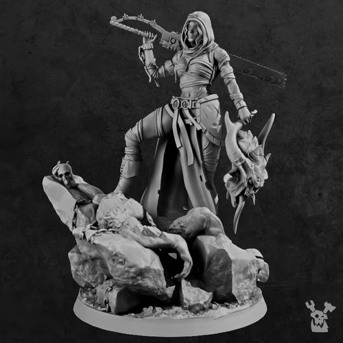 Sister Executioner 34mm (true scale)